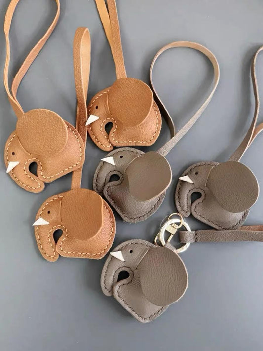 Leather Elephant Charm, bag charm,Handmade Leather Bag Charm, Unique Handbag and Purse Charm, Elephant Keychain,Cute Key Chain